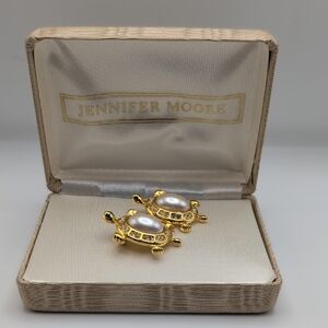 Jennifer Moore Gold Turtles Brooch Pin